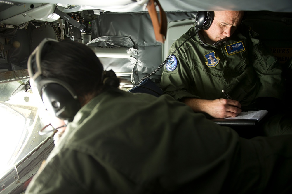 Utah Air National Guard refueling B-52 Stratofortress, 2nd Bomb Wing, Barksdale AFB, La.