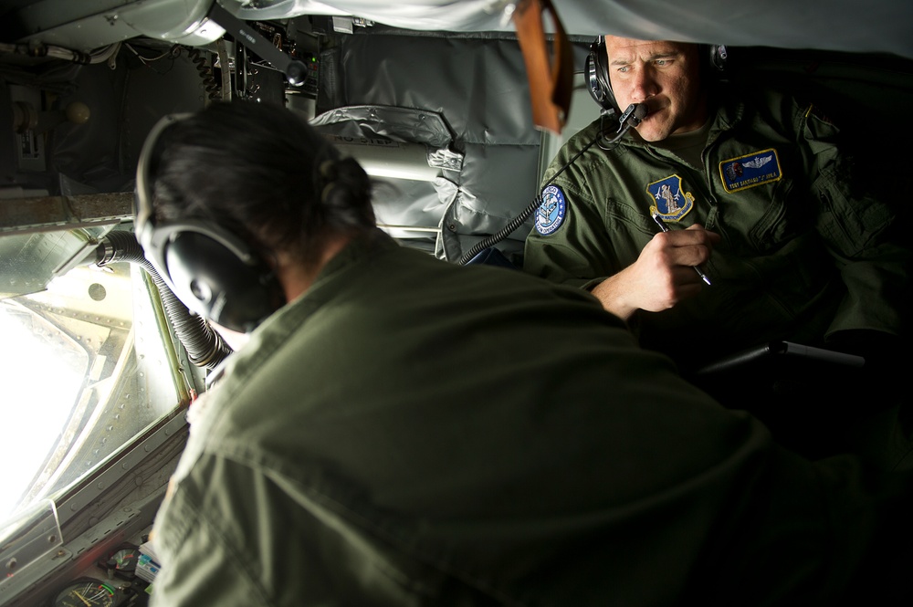 Utah Air National Guard refueling B-52 Stratofortress, 2nd Bomb Wing, Barksdale AFB, La.