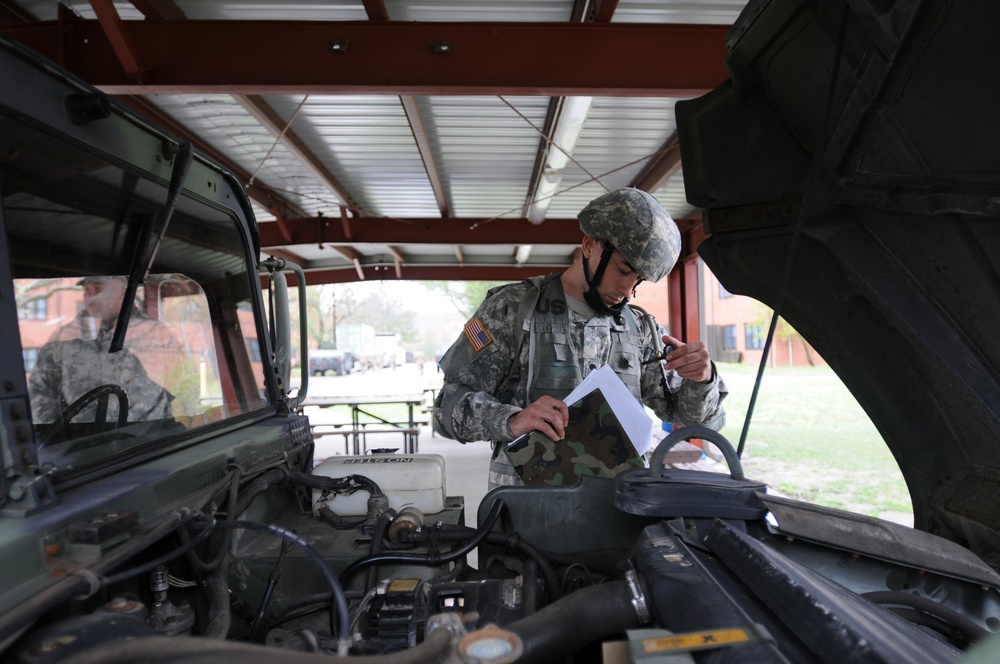 Soldiers fight to win at the 316th Expeditionary Sustainment Command Best Warrior competition