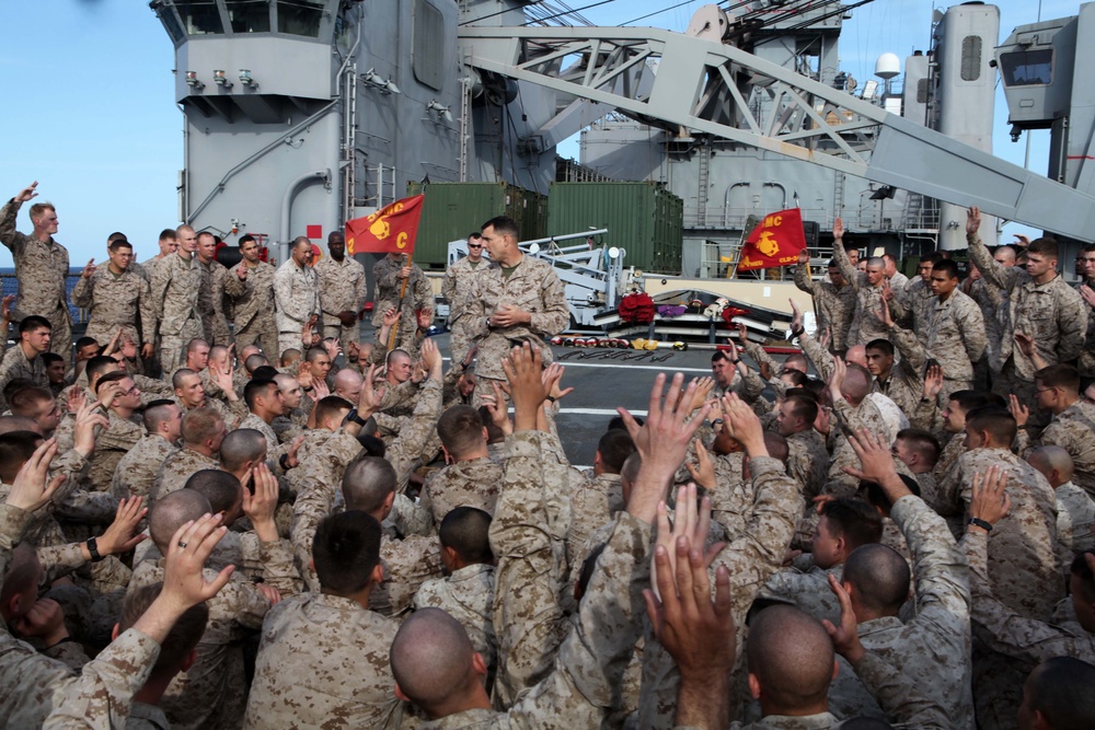 Commander of 24th MEU talks with Marines, sailors aboard USS Gunston Hall