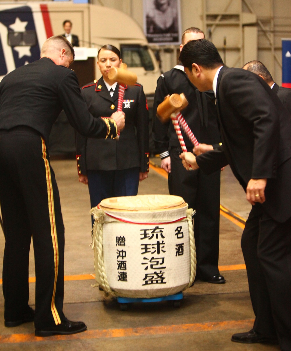 JGSDF, US service members gather for All Service Salute