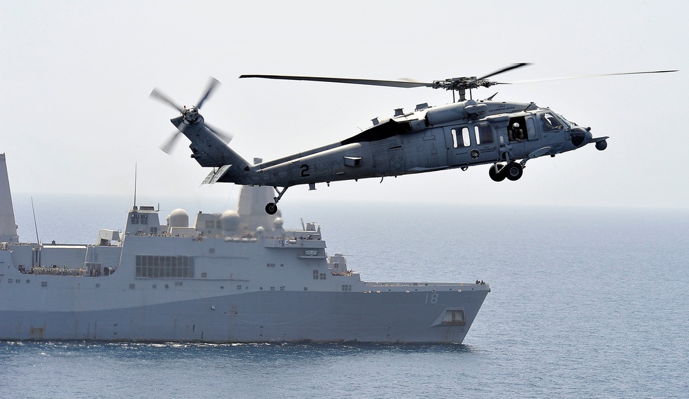MH-60S Sea Hawk preps to land