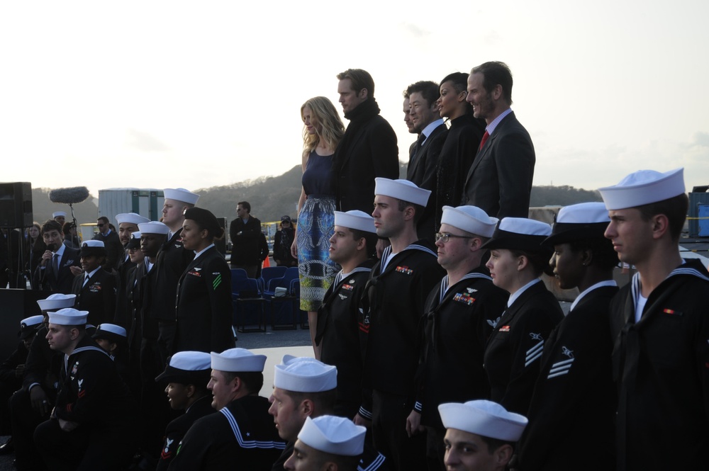 'Battleship' stars aboard USS George Washington