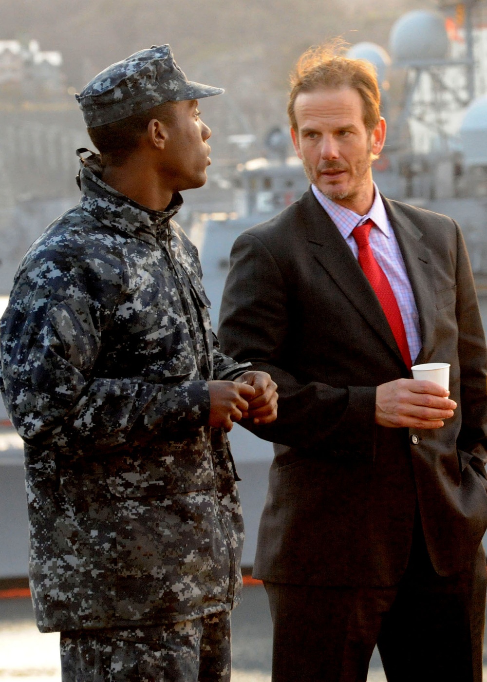 'Battleship' crew visits USS George Washington