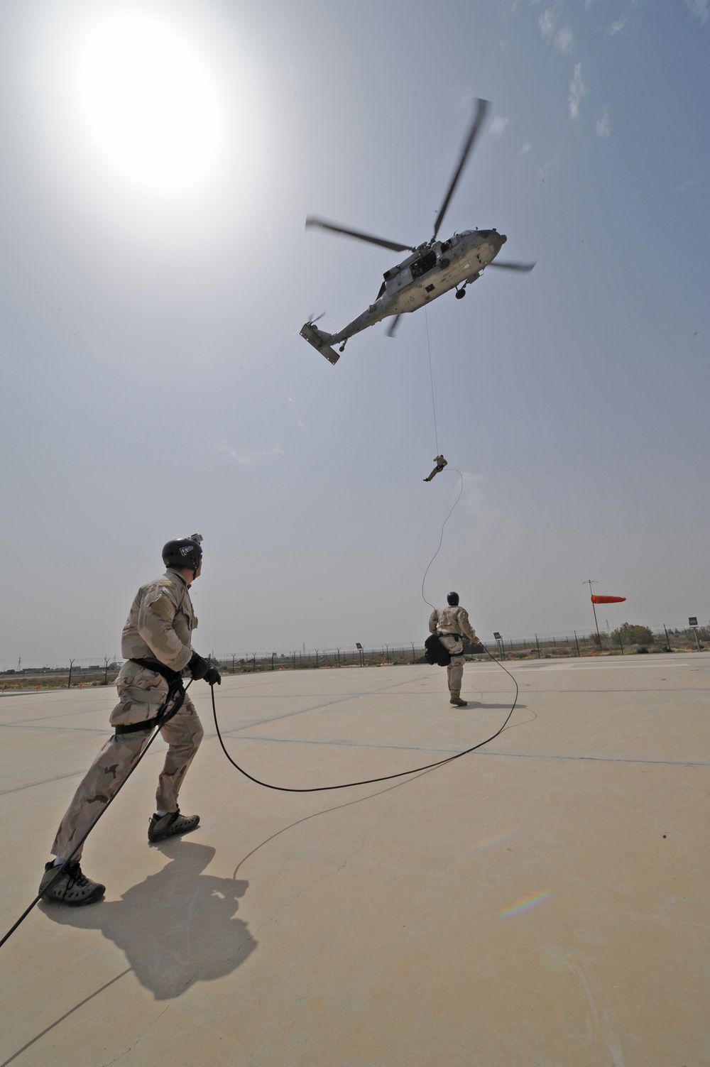 Helicopter rope suspension training evolution in Kuwait