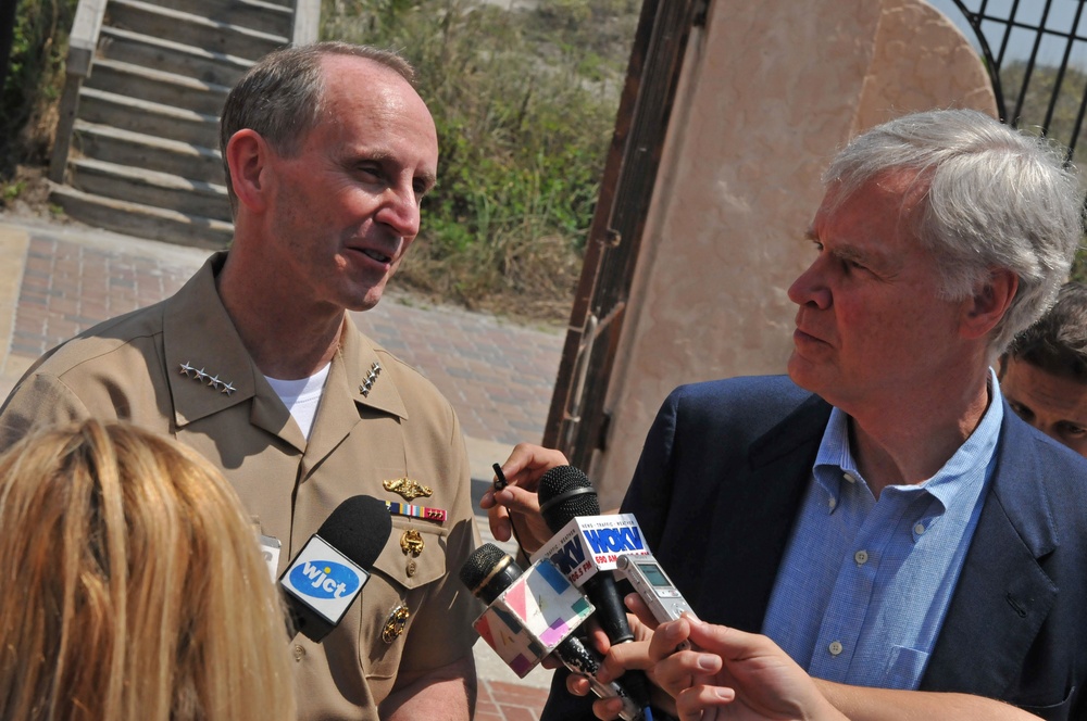 Adm. Greenert and Rep. Crenshaw hold press conference