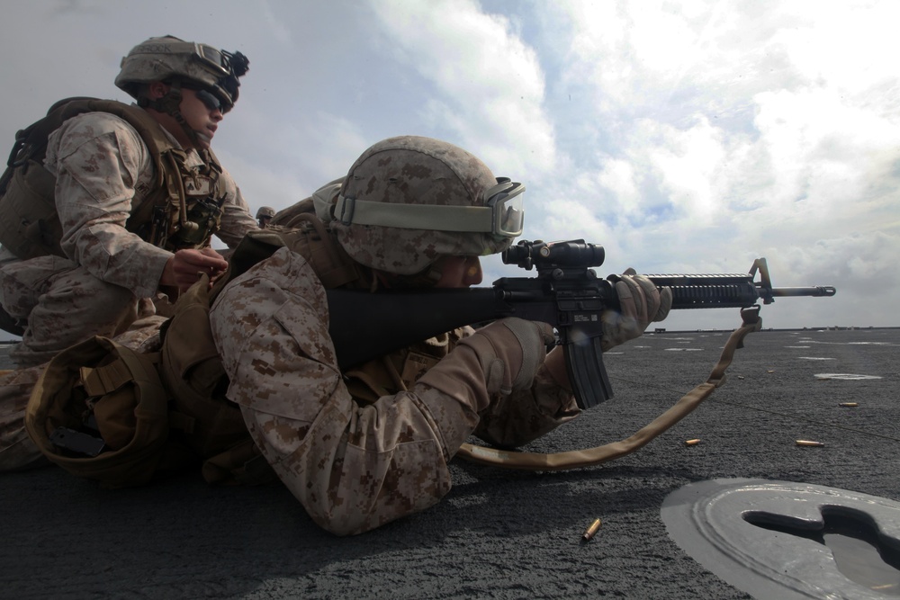 DVIDS - Images - USS Gunston Hall [Image 1 of 3]