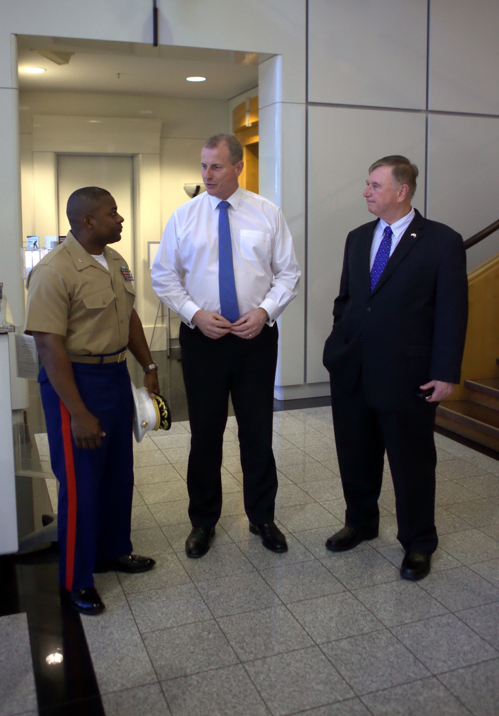 Marines, Australian officials discuss future training