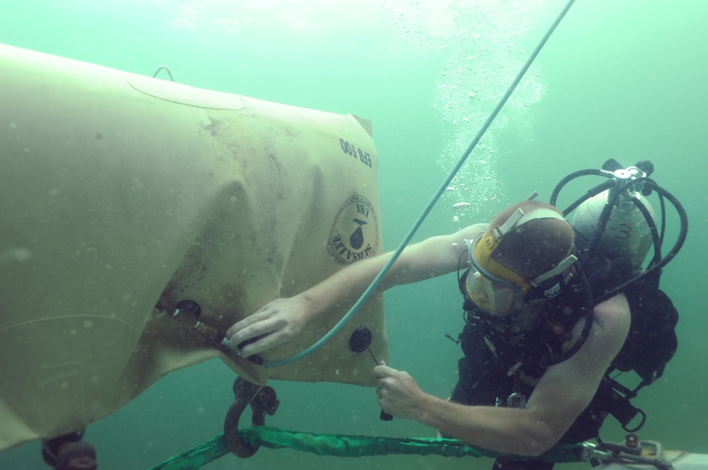 USNS Grapple activity