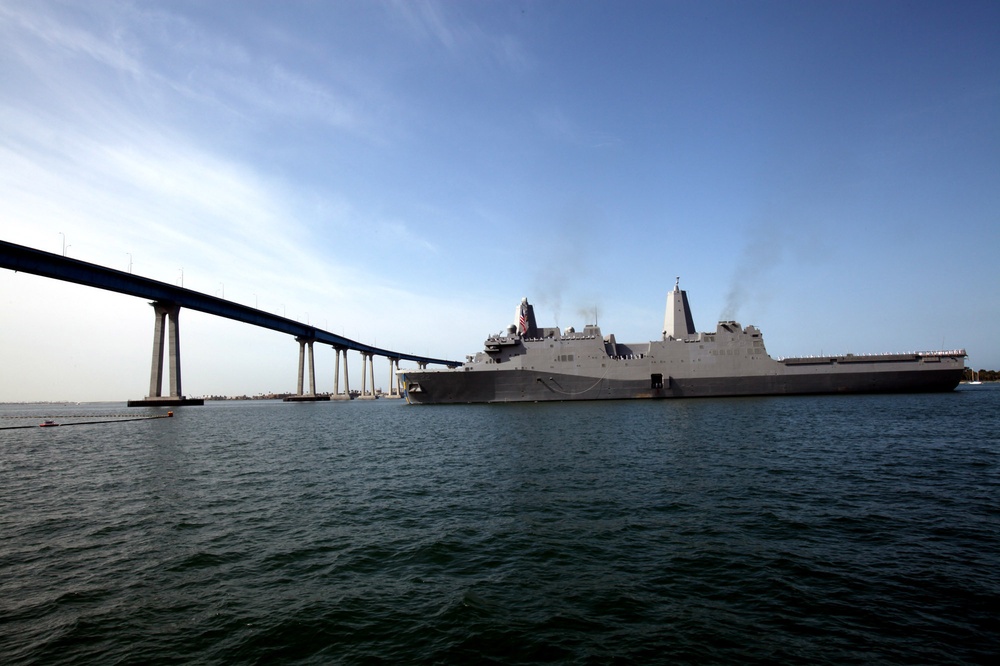 USS San Diego arrives at its homeport