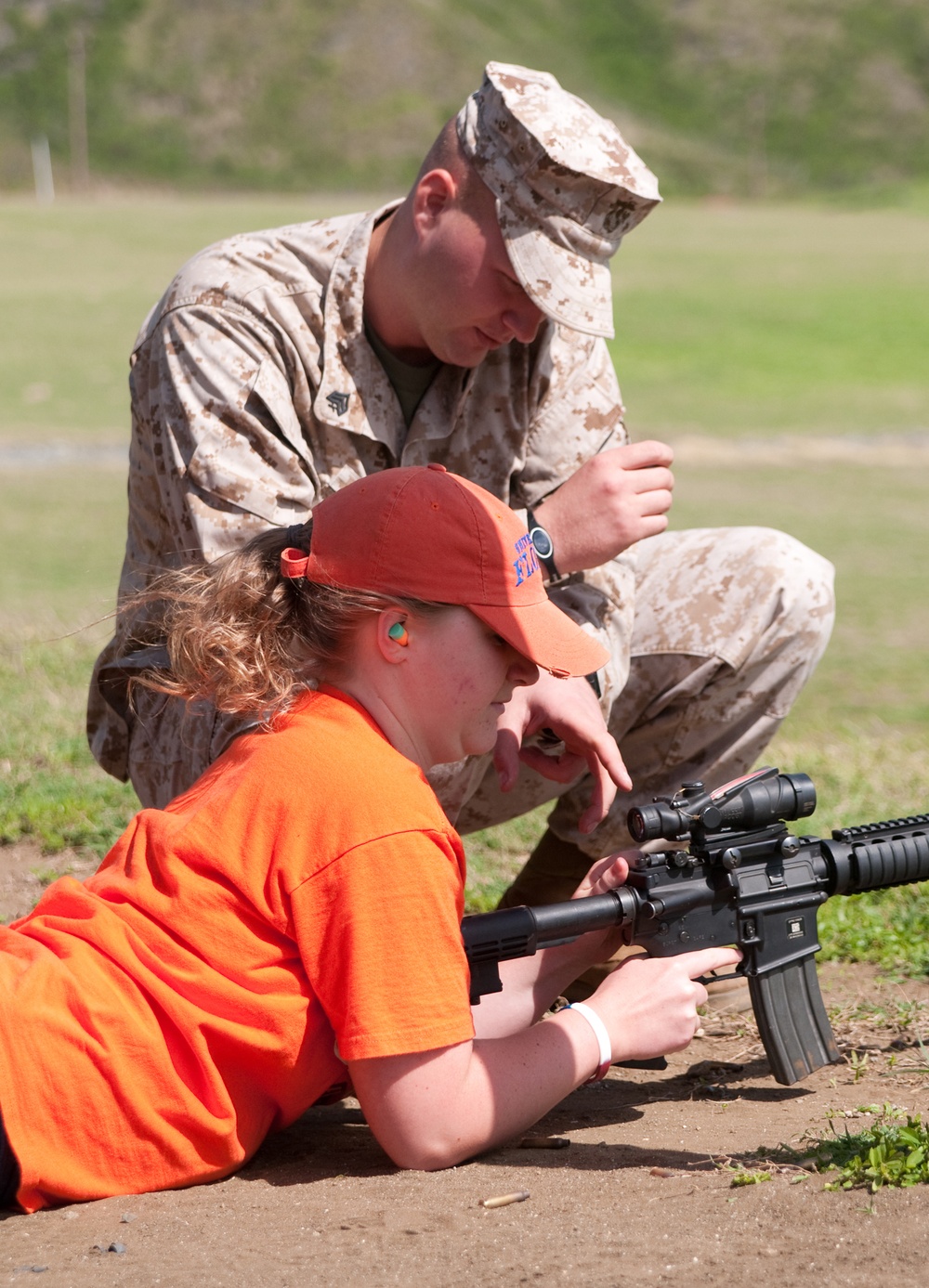 'America's Battalion' family members spend day at range