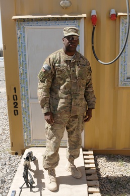 Former drill sergeant continues to train troops