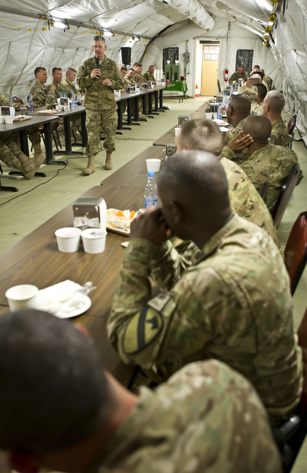 III Corps’ command visits the 1st ACB in Afghanistan