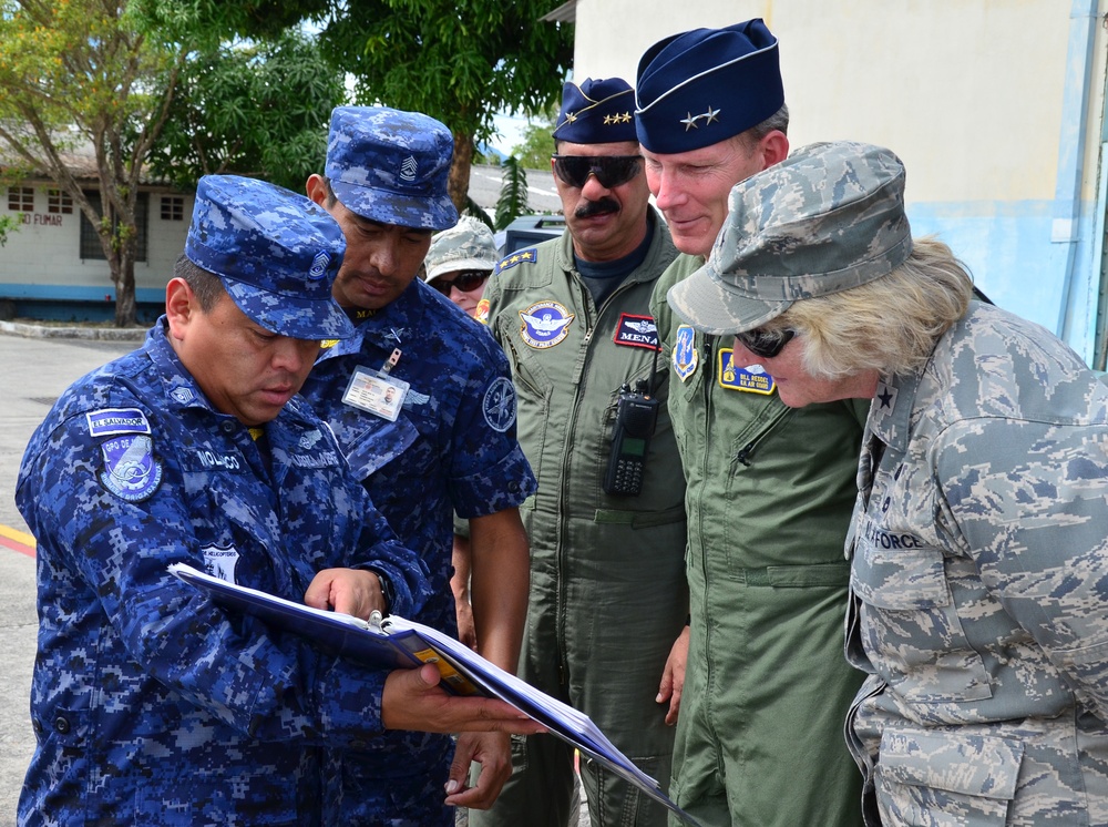 New Hampshire National Guard leadership visits partners in El Salvador