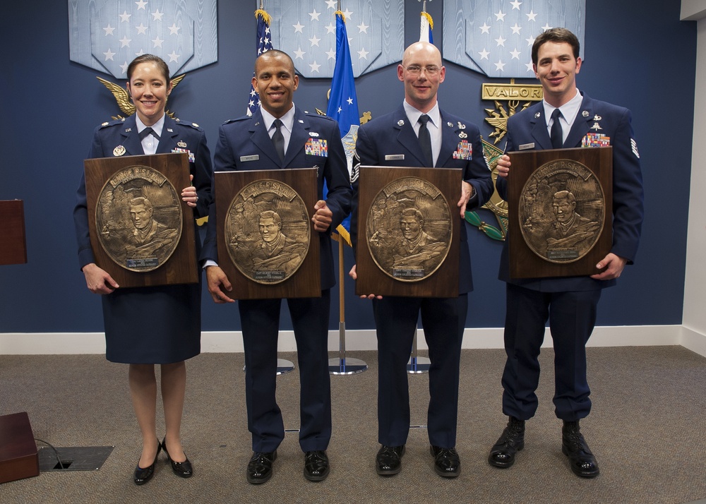 DVIDS Images Lance P. Sijan USAF Leadership Award [Image 3 of 3]