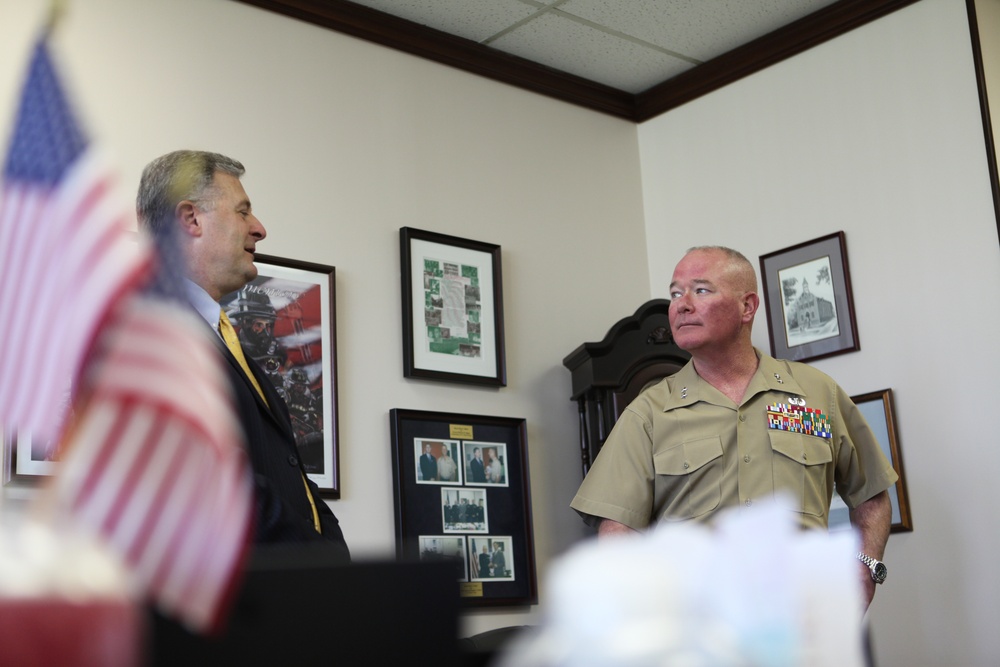 Maj. Gen. W. Lee Miller meets with Brook Park mayor