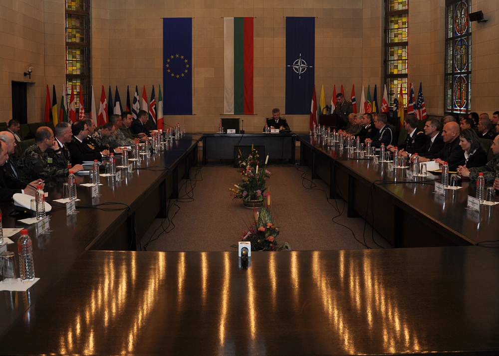 Non-commissioned officers strengthen NATO backbone at joint-nation symposium