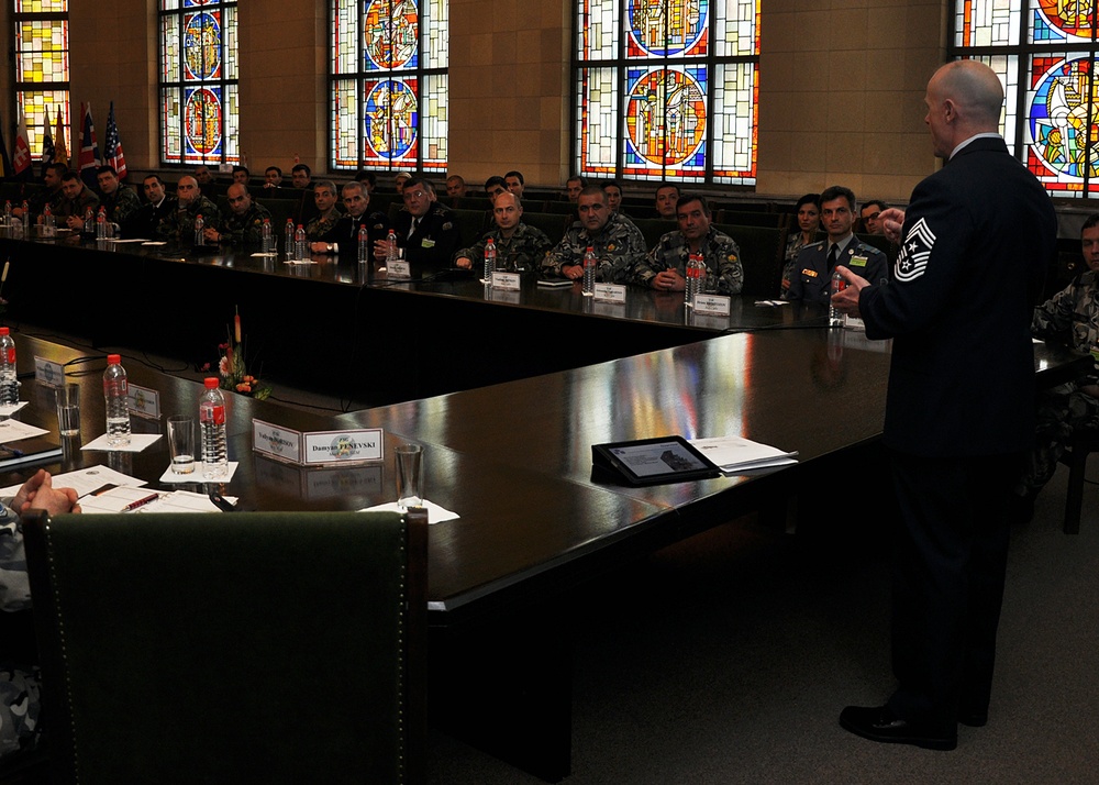 Non-commissioned officers strengthen NATO backbone at joint-nation symposium