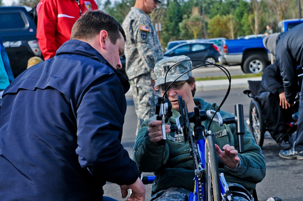 Hand-cycling clinic a new start for wounded soldiers, veterans