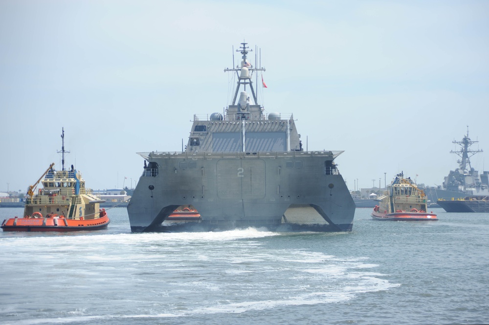 USS Independence departs Naval Station Mayport