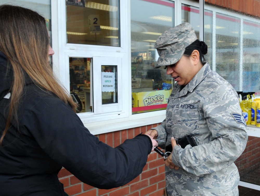 Spouses provide free fuel for airmen
