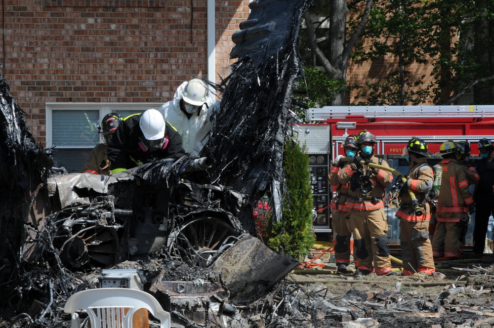 F/A-18D Hornet crash cleanup in Virginia