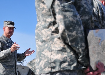 Transportation commander awards ‘Resolute’ warriors for Deep Freeze