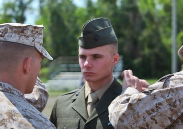 Thirty-one 6th Marine Regiment Marines receive French Fourragere