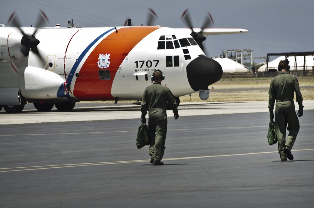 USCG HC-130 Hercules performs search and rescue training mission off the coast of Oahu