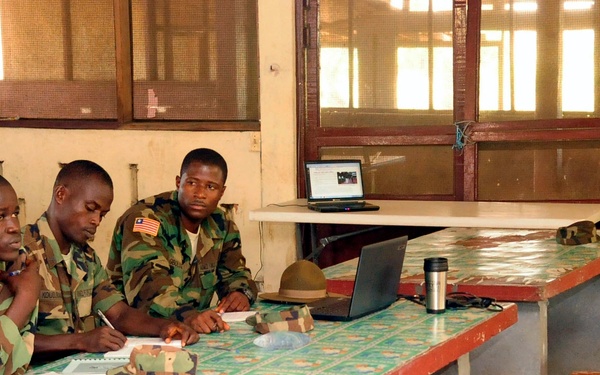 16 AFL soldiers receive unit public affairs representative training