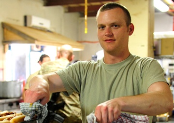 Forward mess keeps the troops on track