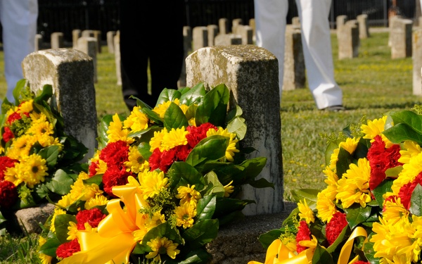 Spanish sailors honored at cemetery