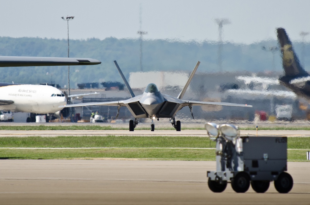 Thunder aircraft begin to arrive at Kentucky Air Guard Base