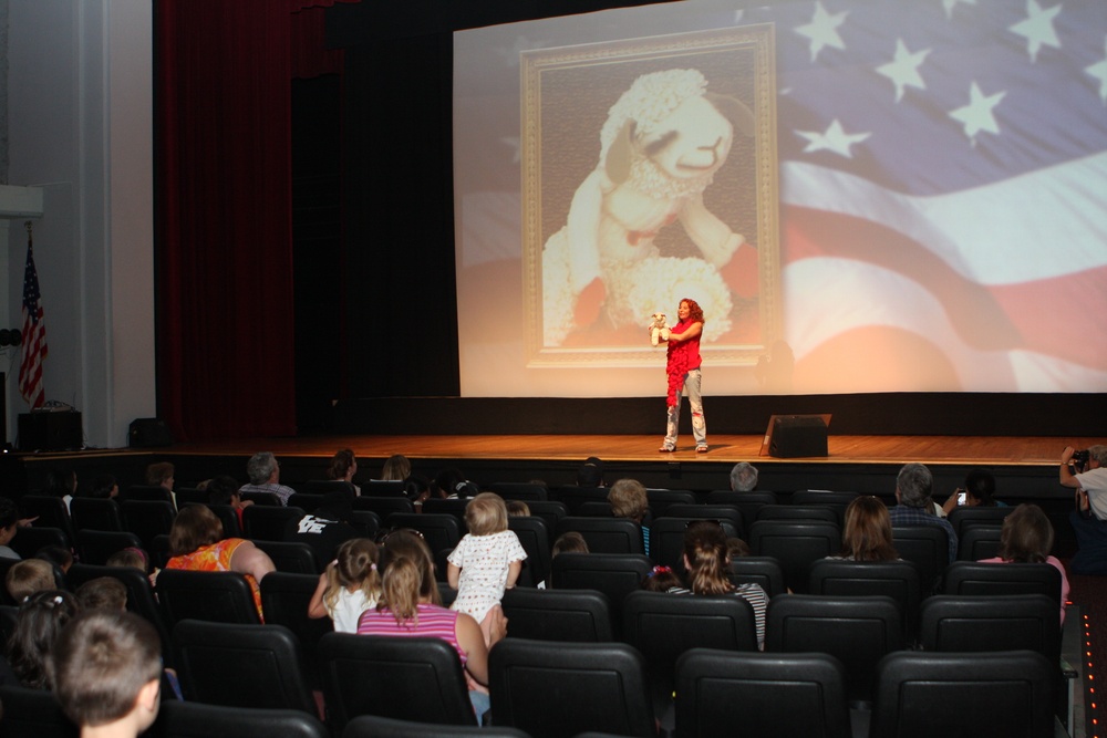 Lamb Chop Loves America Show debuts at the Bob Hope Theater