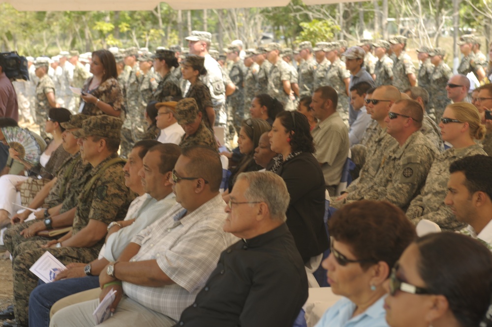 Army South CG kicks off Beyond the Horizon 2012