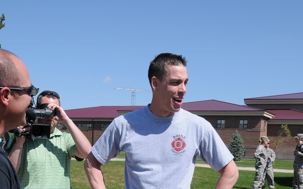 Idaho Guardsmen walk  in her shoes for a cause