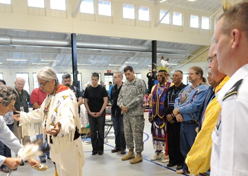 Army South commanding general takes part in Fiesta Pow Wow