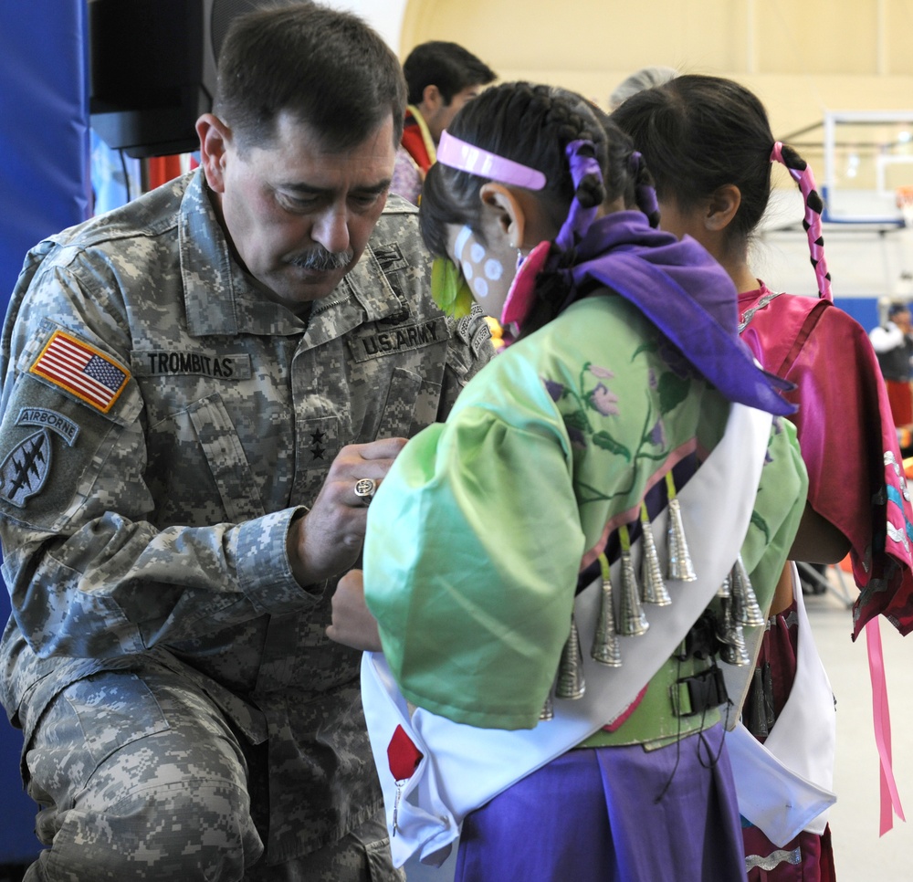 Army South commanding general takes part in Fiesta Pow Wow