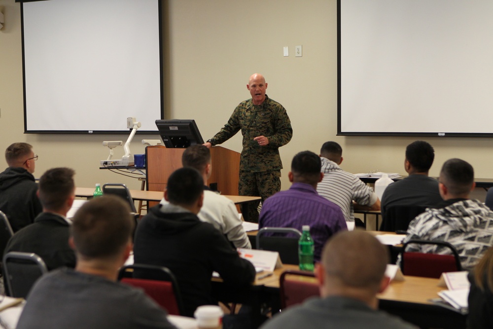 Sgt. Maj. Barrett visits Miramar