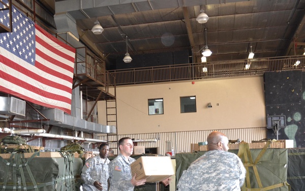 Soldiers from the 19th Expeditionary Sustainment Command rigging and airdrop recovery training