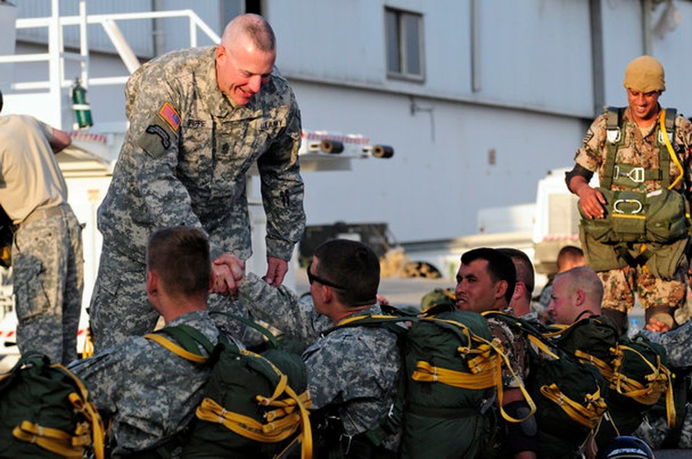 DVIDS - News - CENTCOM command sergeant major takes part in Eager Lion 2011