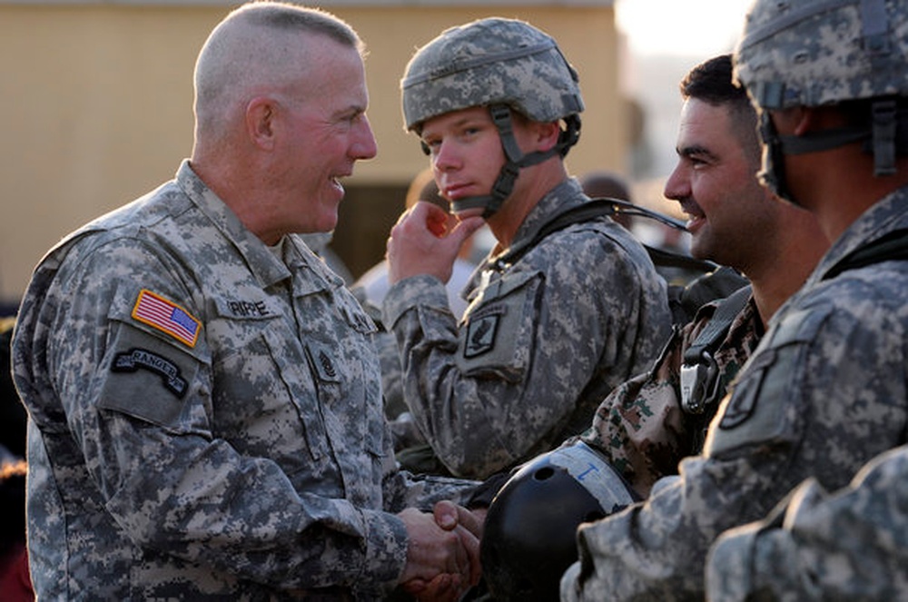 DVIDS - News - CENTCOM command sergeant major takes part in Eager Lion 2011