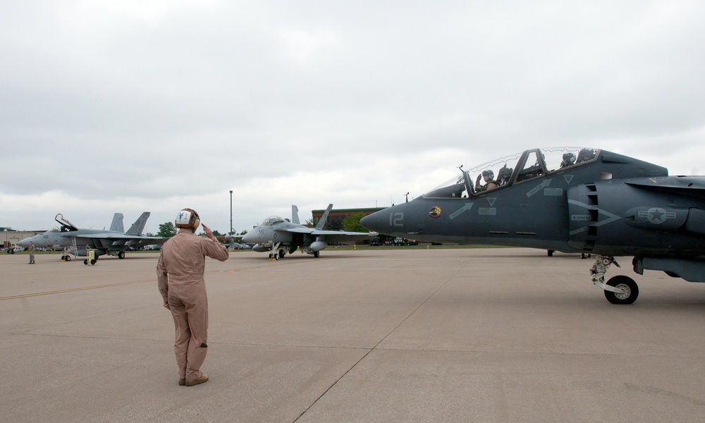 Sgt. Dakota Meyer honored by USMC during Thunder Over Louisville air show