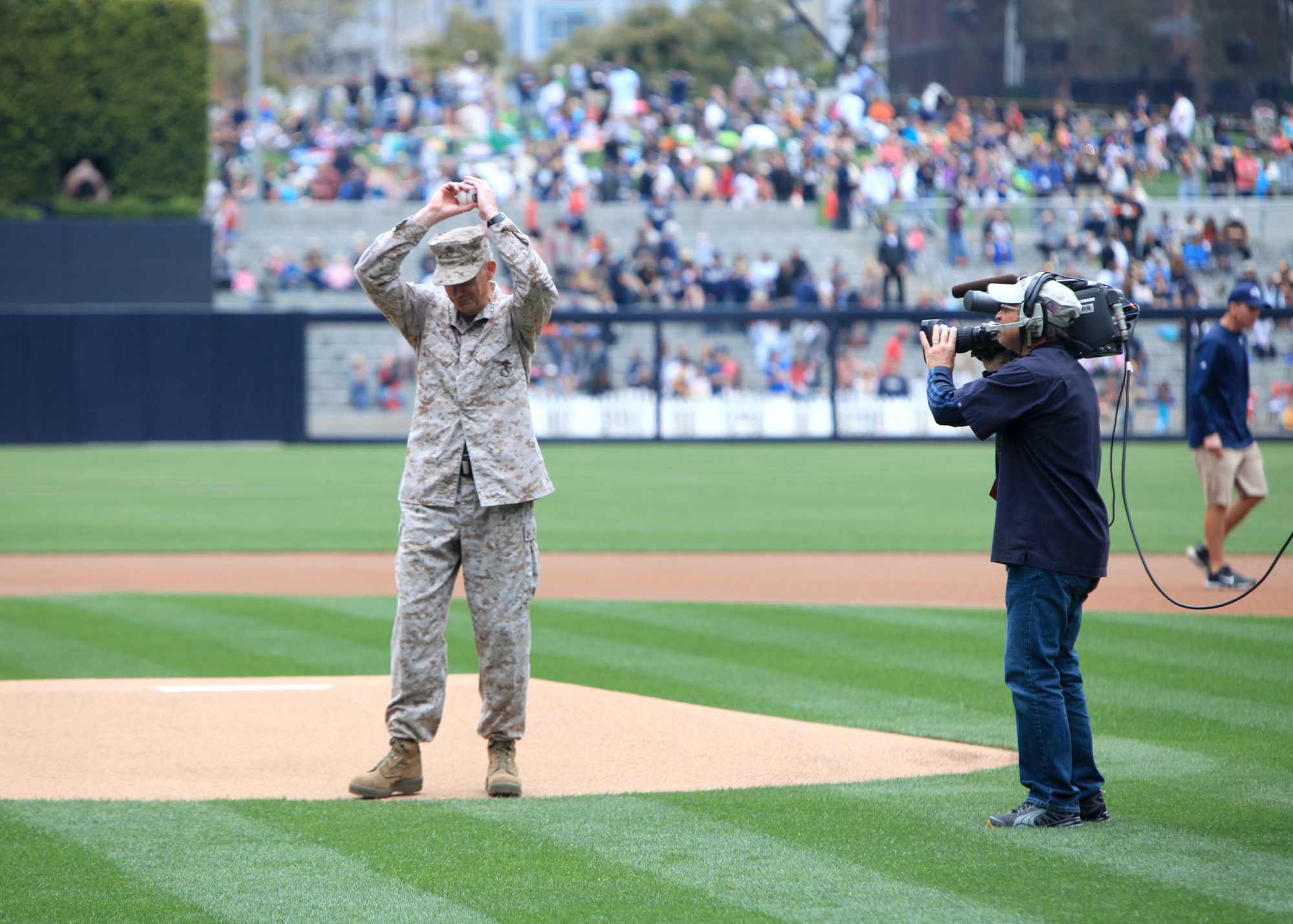 DVIDS - Images - Waldhauser throws first pitch for Padres [Image 4