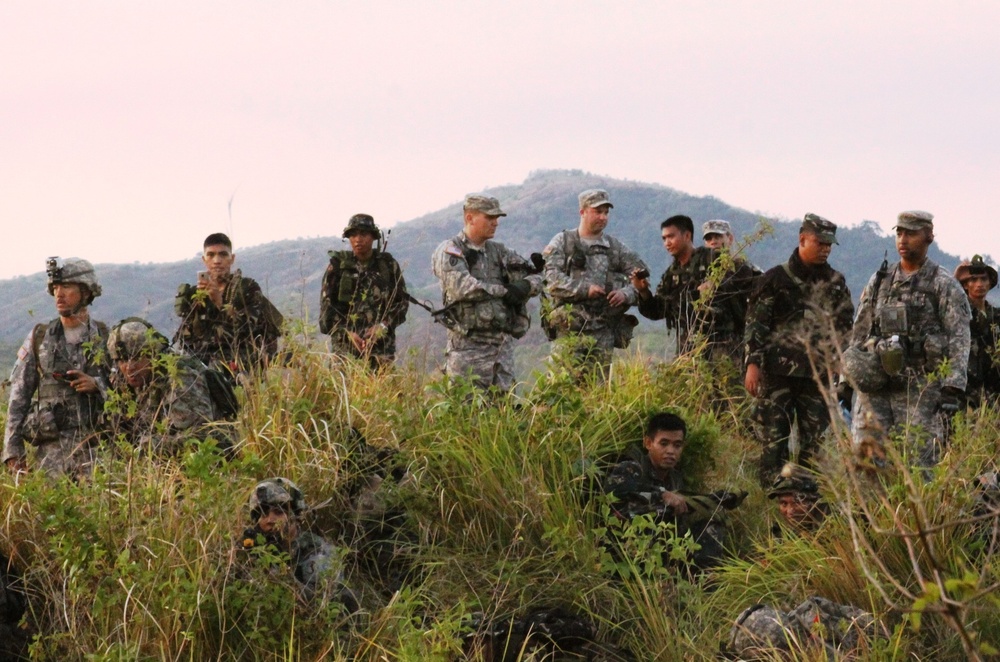 AFP, US forces seize objective shoulder-to-shoulder