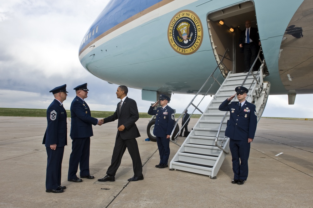 Obama arrives at Buckley Air Force Base