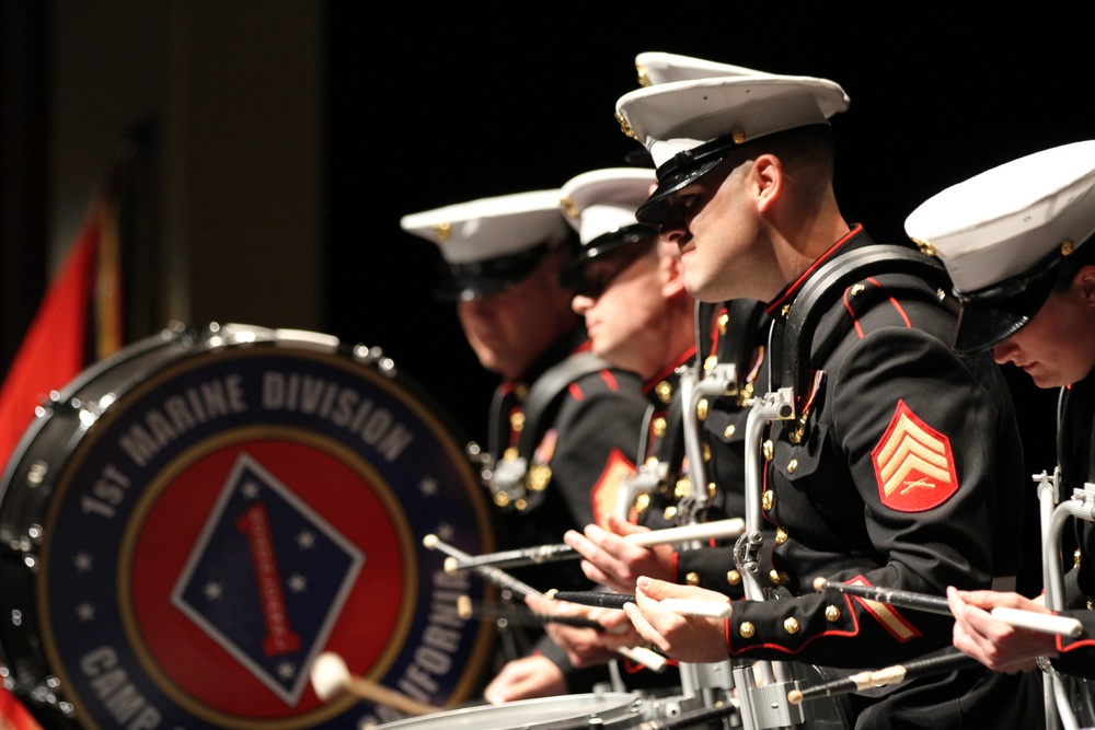 1st Marine Division Band performs in Escondido