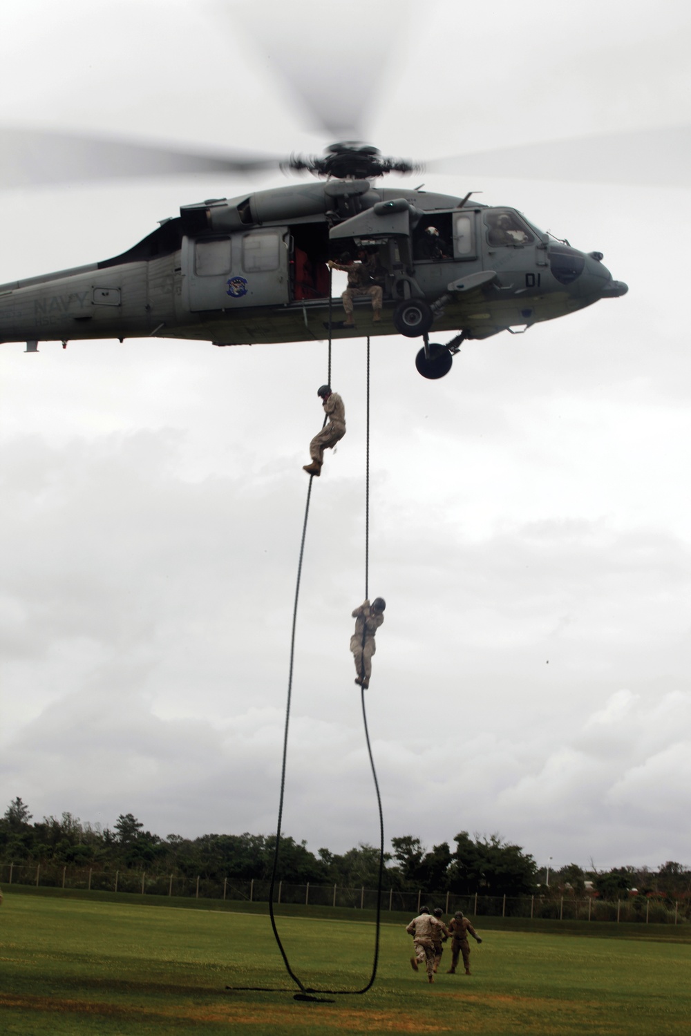 DVIDS - News - Marines plan, rig, execute fast-rope drills