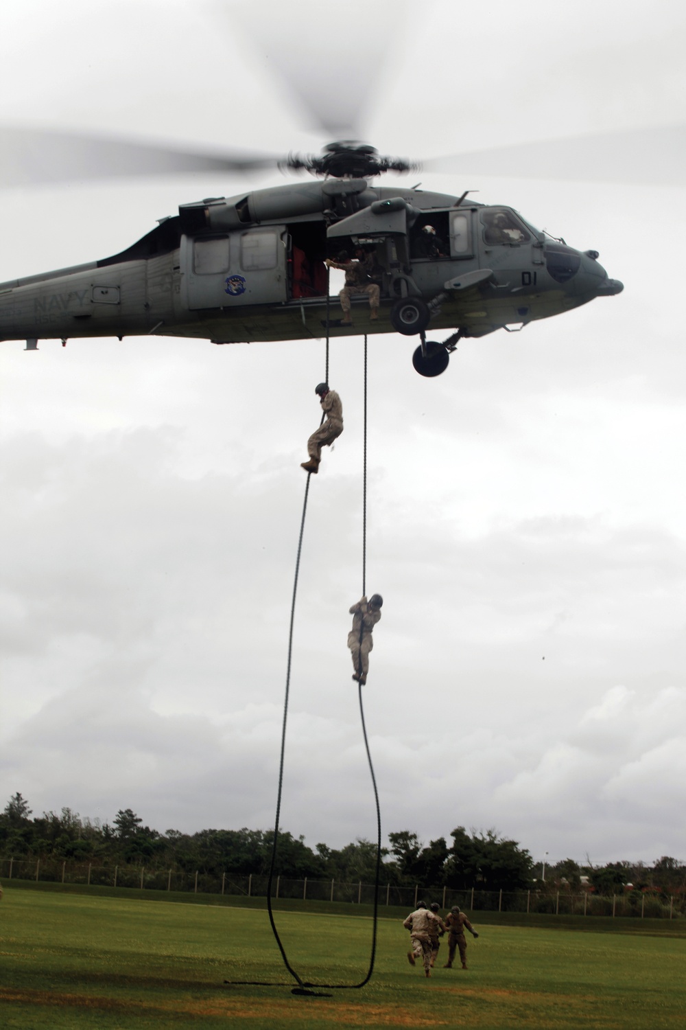 Marines plan, rig, execute fast-rope drills