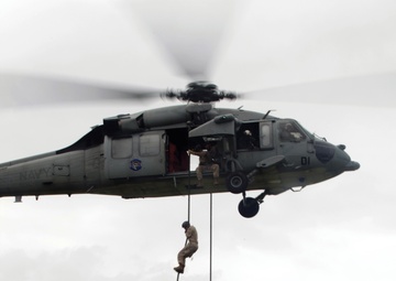 Marines plan, rig, execute fast-rope drills